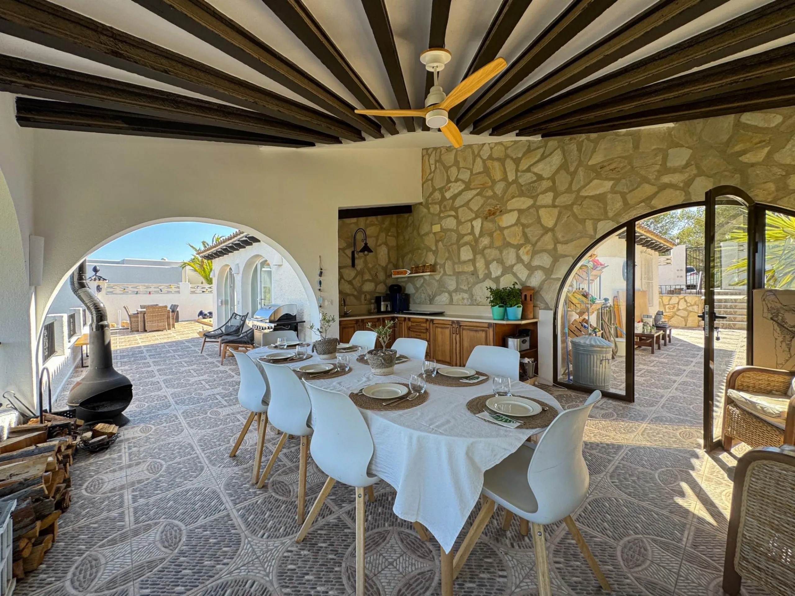 Beautiful villa with panoramic sea views in La Nucia
