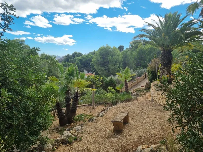 Beautiful villa with panoramic sea views in La Nucia