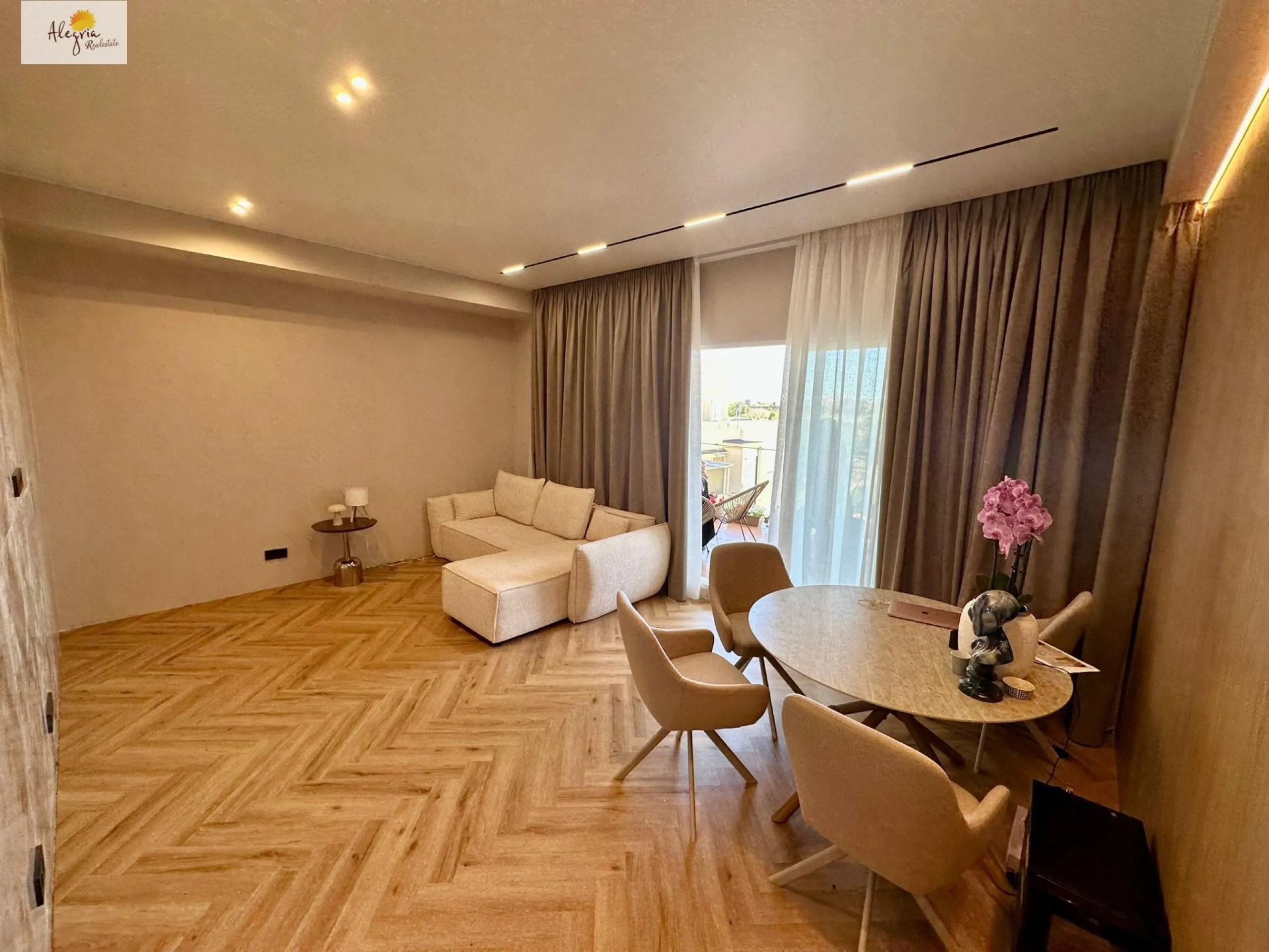 !!! EXCLUSIVO PAISAJISTICO Y REFORMADO PISO EN VALTERNA