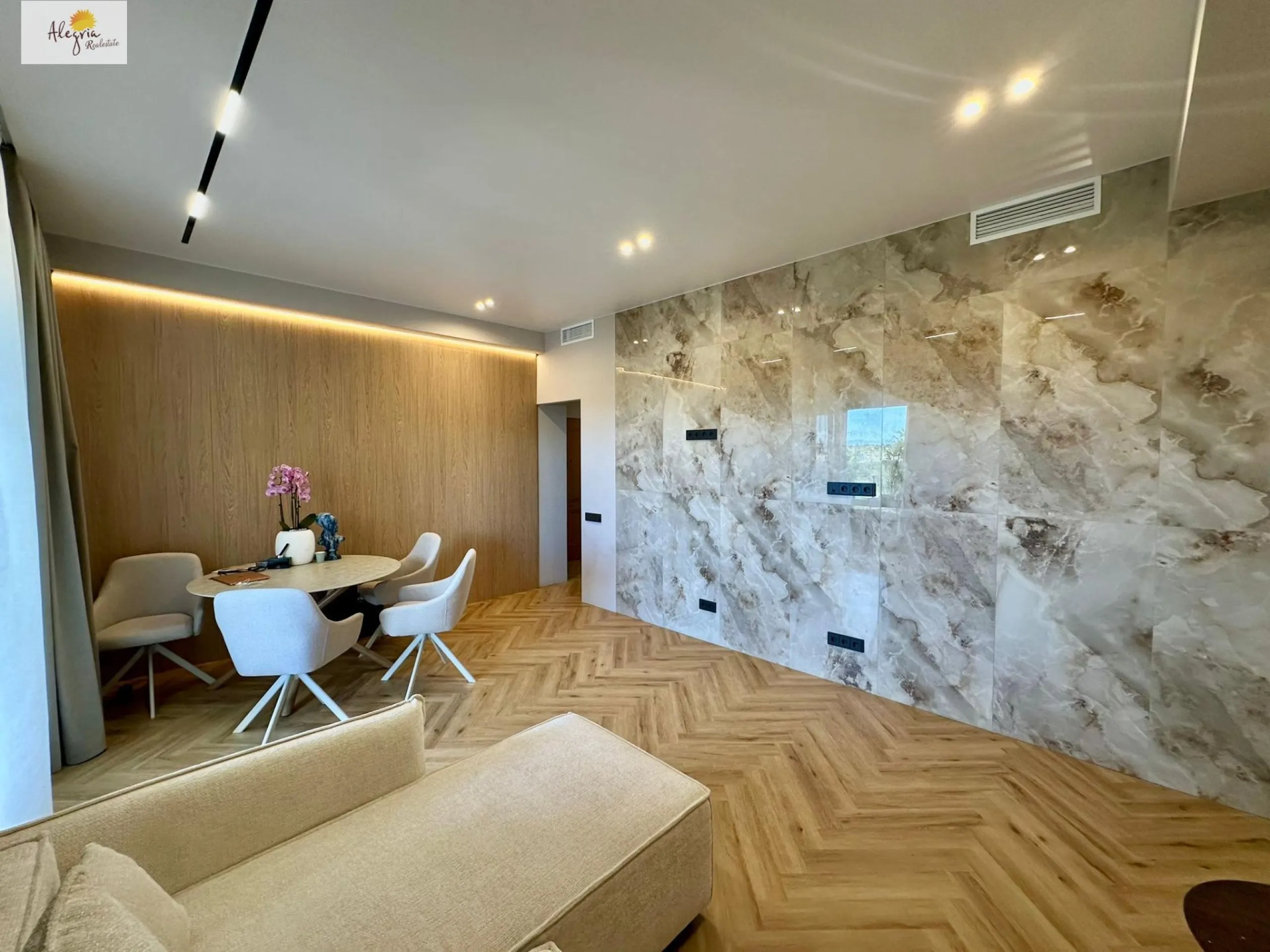 !!! EXCLUSIVO PAISAJISTICO Y REFORMADO PISO EN VALTERNA