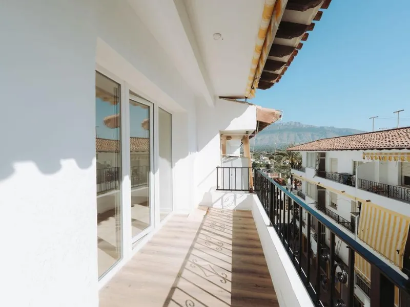 Spacious and fully renovated apartment in the heart of Altea