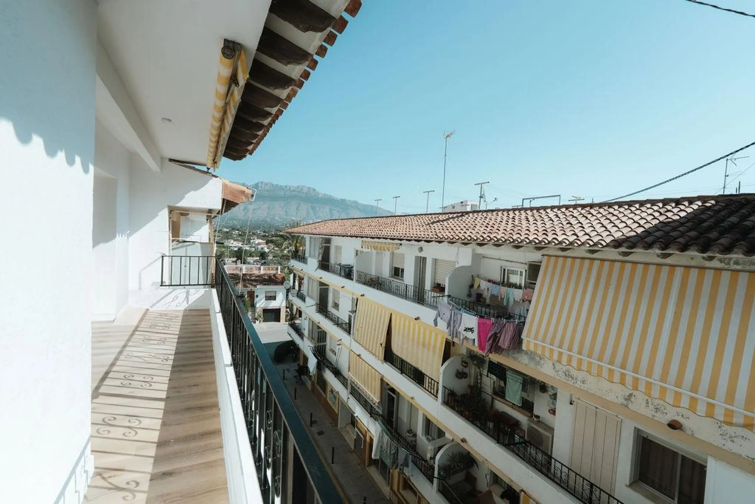 Spacious and fully renovated apartment in the heart of Altea