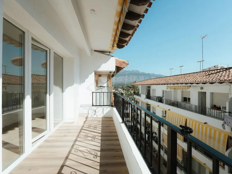 Spacious and fully renovated apartment in the heart of Altea