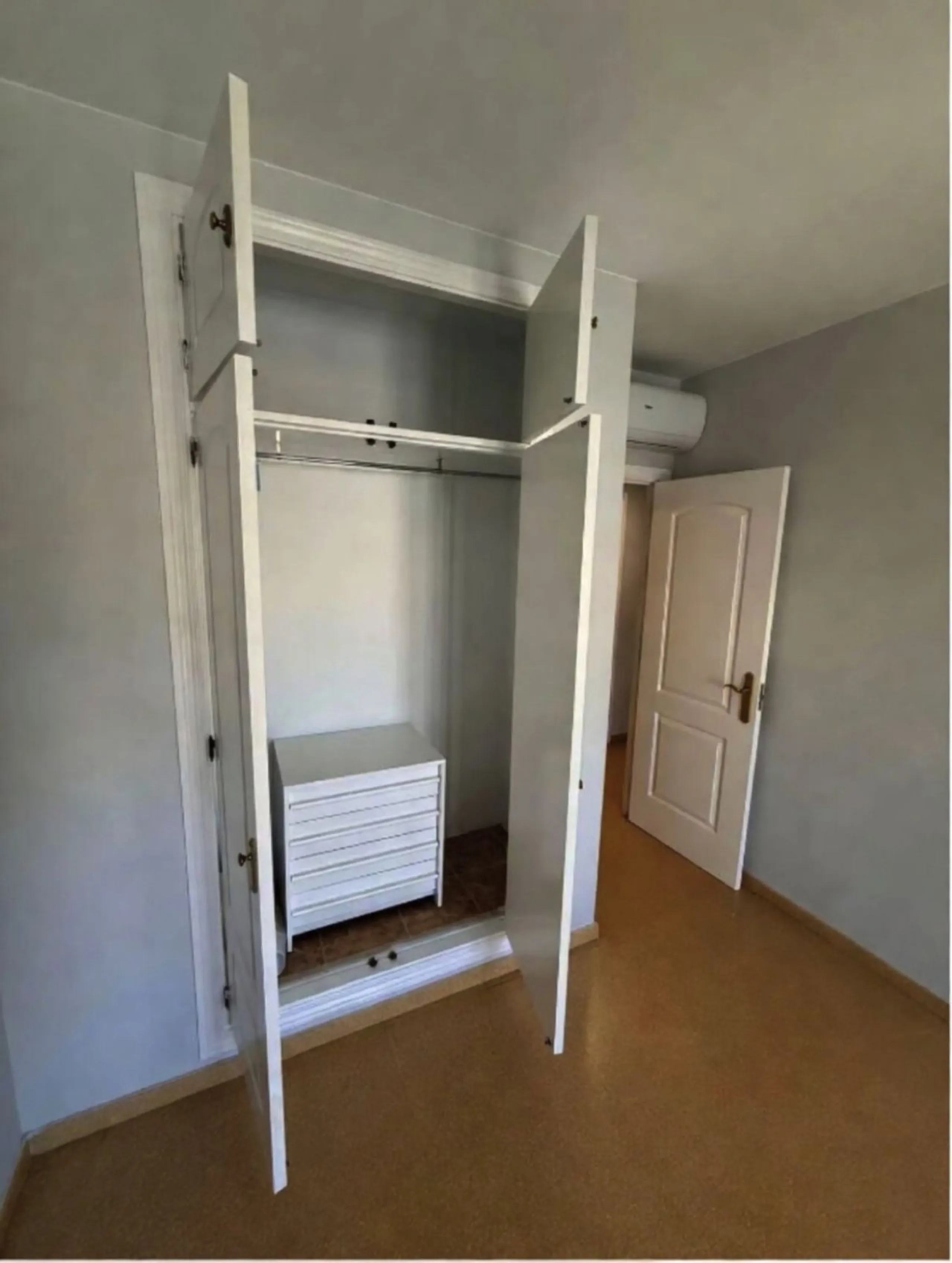 Vollständig renovierte 2-Zimmer-Wohnung – 100 m vom Strand entfernt, San Luis de Sabinillas, Manilva
