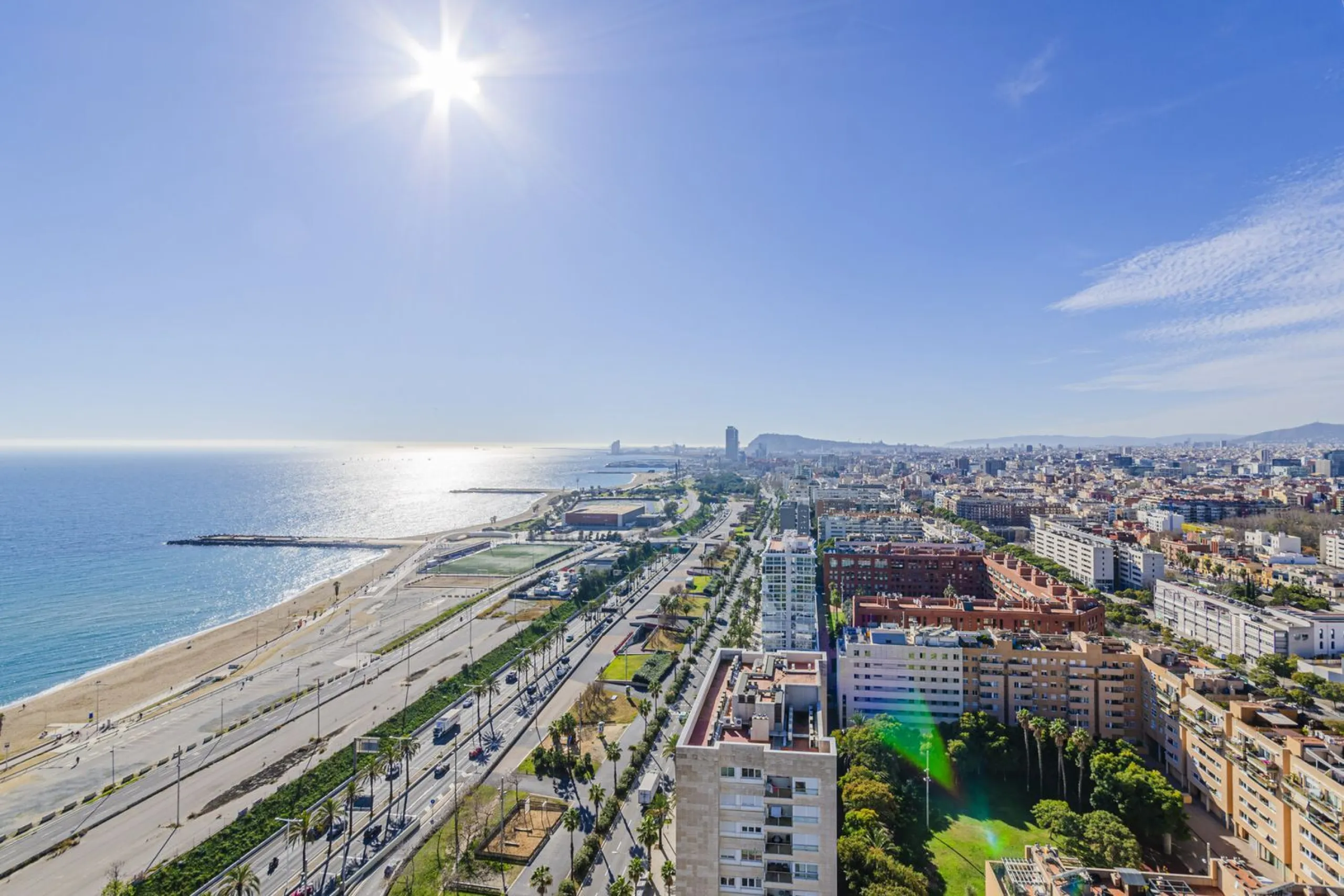 High-Rise Apartment with Terrace and Panoramic Views in Diagonal Mar, Barcelona