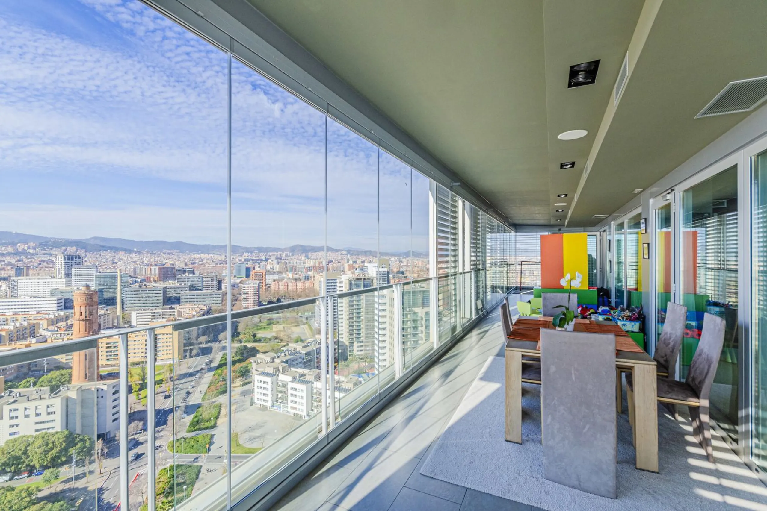 High-Rise Apartment with Terrace and Panoramic Views in Diagonal Mar, Barcelona
