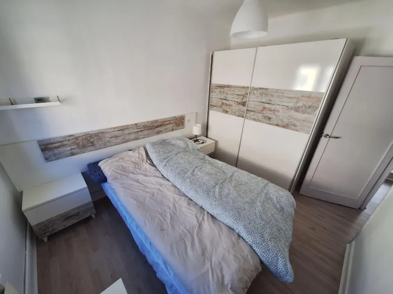 Piso de 3 habitaciones en Langreo — luminoso y en buen estado