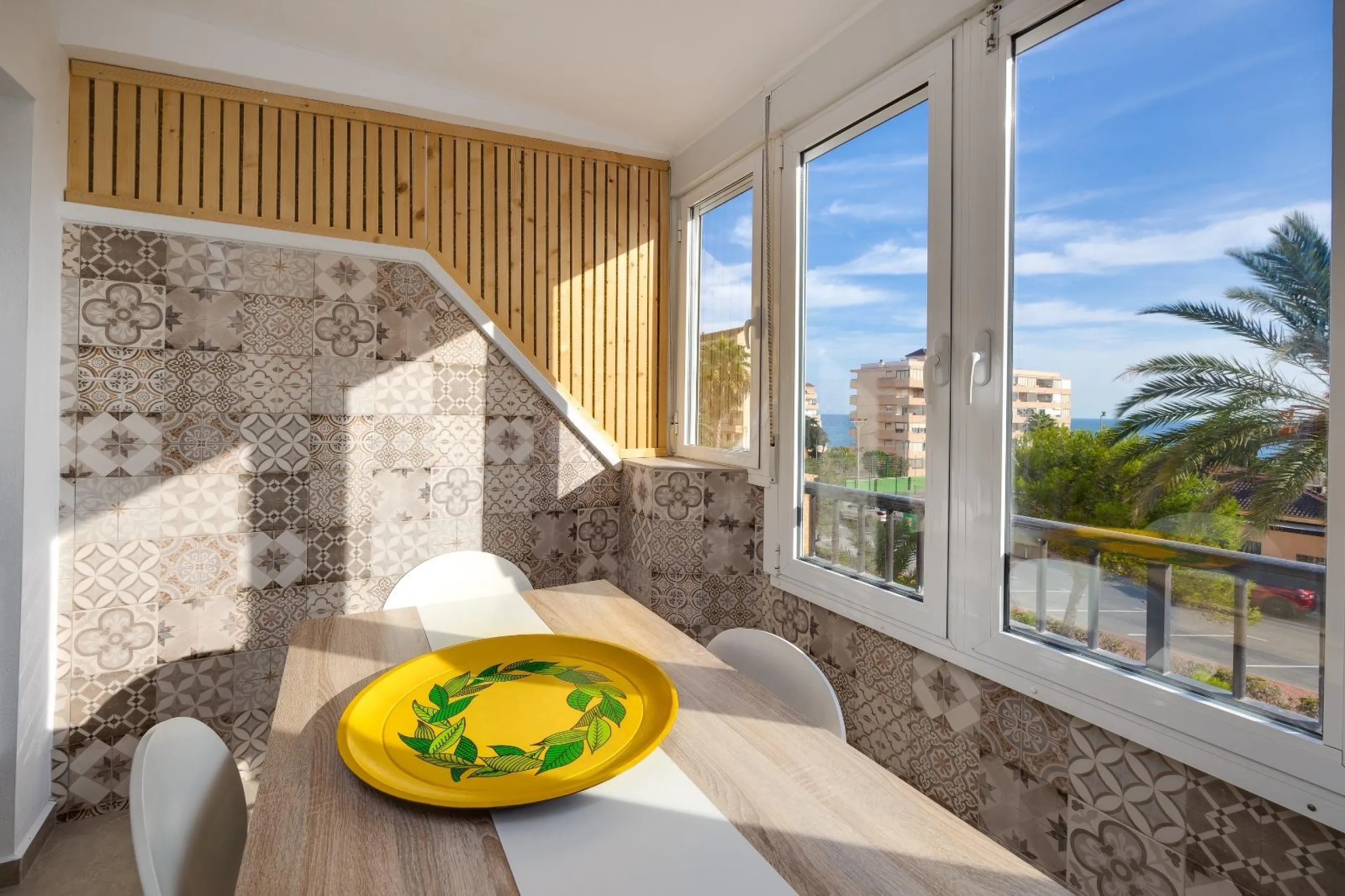 REFORMADO APARTAMENTO DE 2 HABITACIONES A ESCASOS METROS DEL MAR