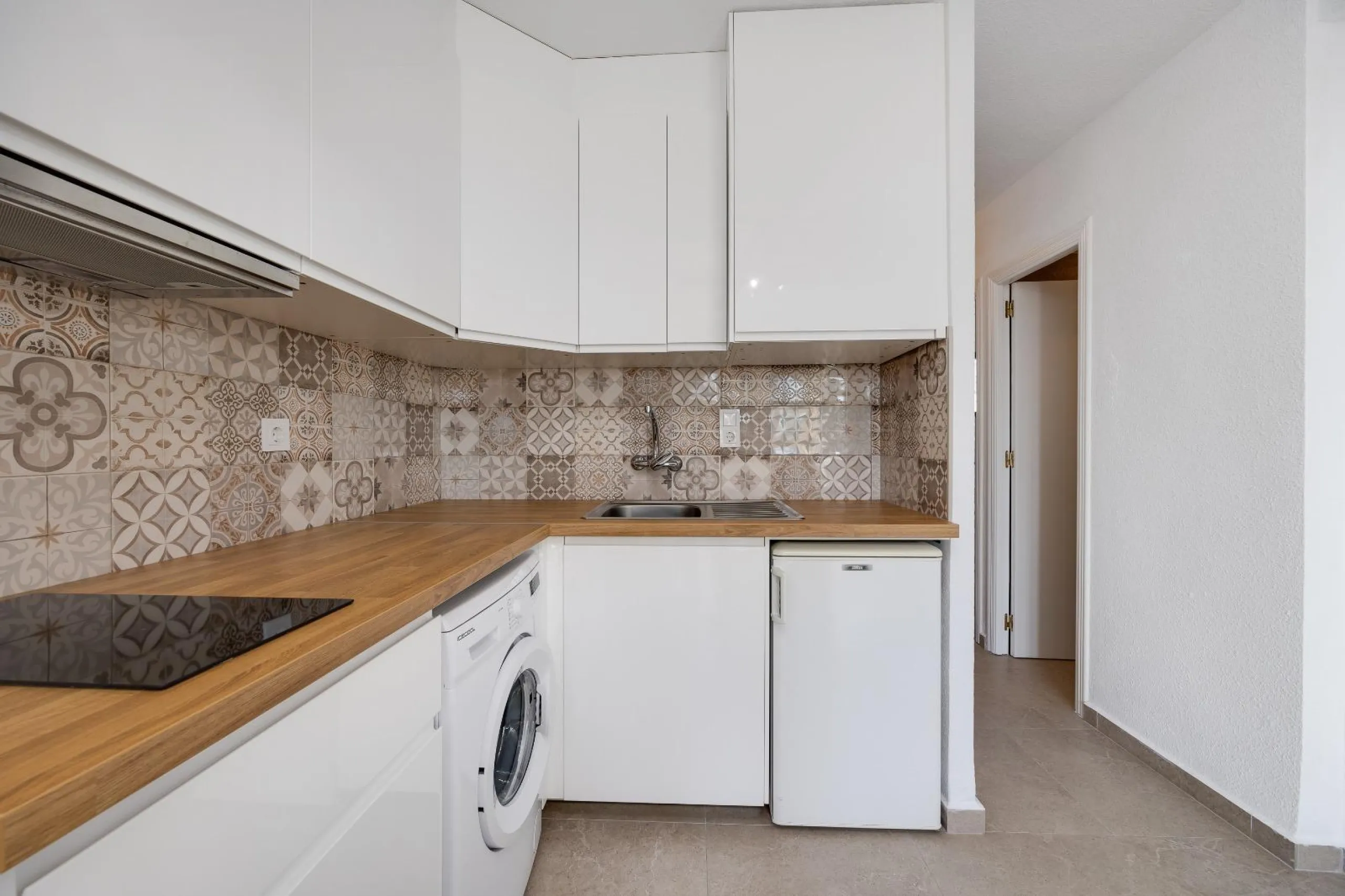 REFORMADO APARTAMENTO DE 2 HABITACIONES A ESCASOS METROS DEL MAR
