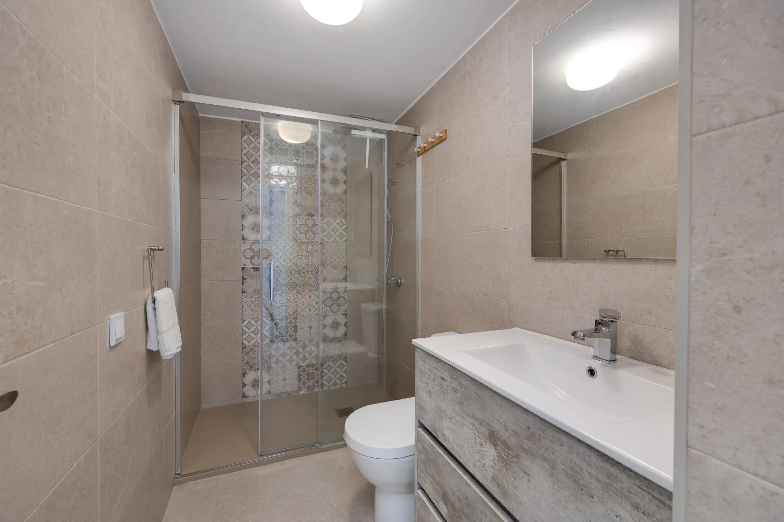 REFORMADO APARTAMENTO DE 2 HABITACIONES A ESCASOS METROS DEL MAR