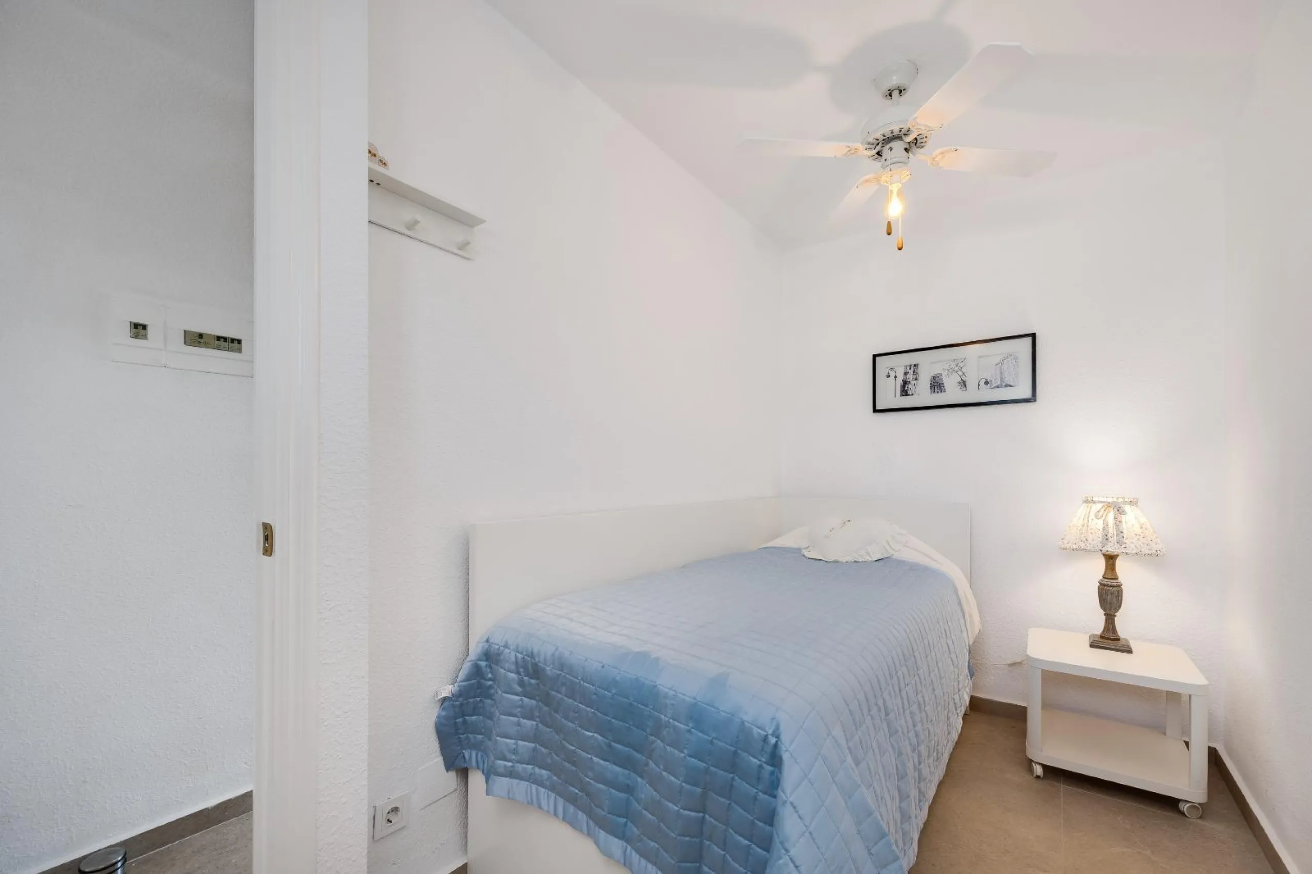 REFORMADO APARTAMENTO DE 2 HABITACIONES A ESCASOS METROS DEL MAR
