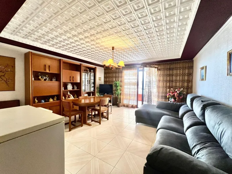 3 BEDROOM, 1 BATHROOM AND 1 TOILET APARTMENT WITH SEA VIEWS