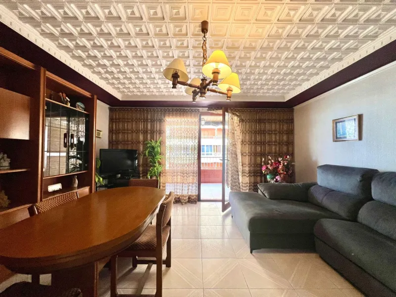 3 BEDROOM, 1 BATHROOM AND 1 TOILET APARTMENT WITH SEA VIEWS