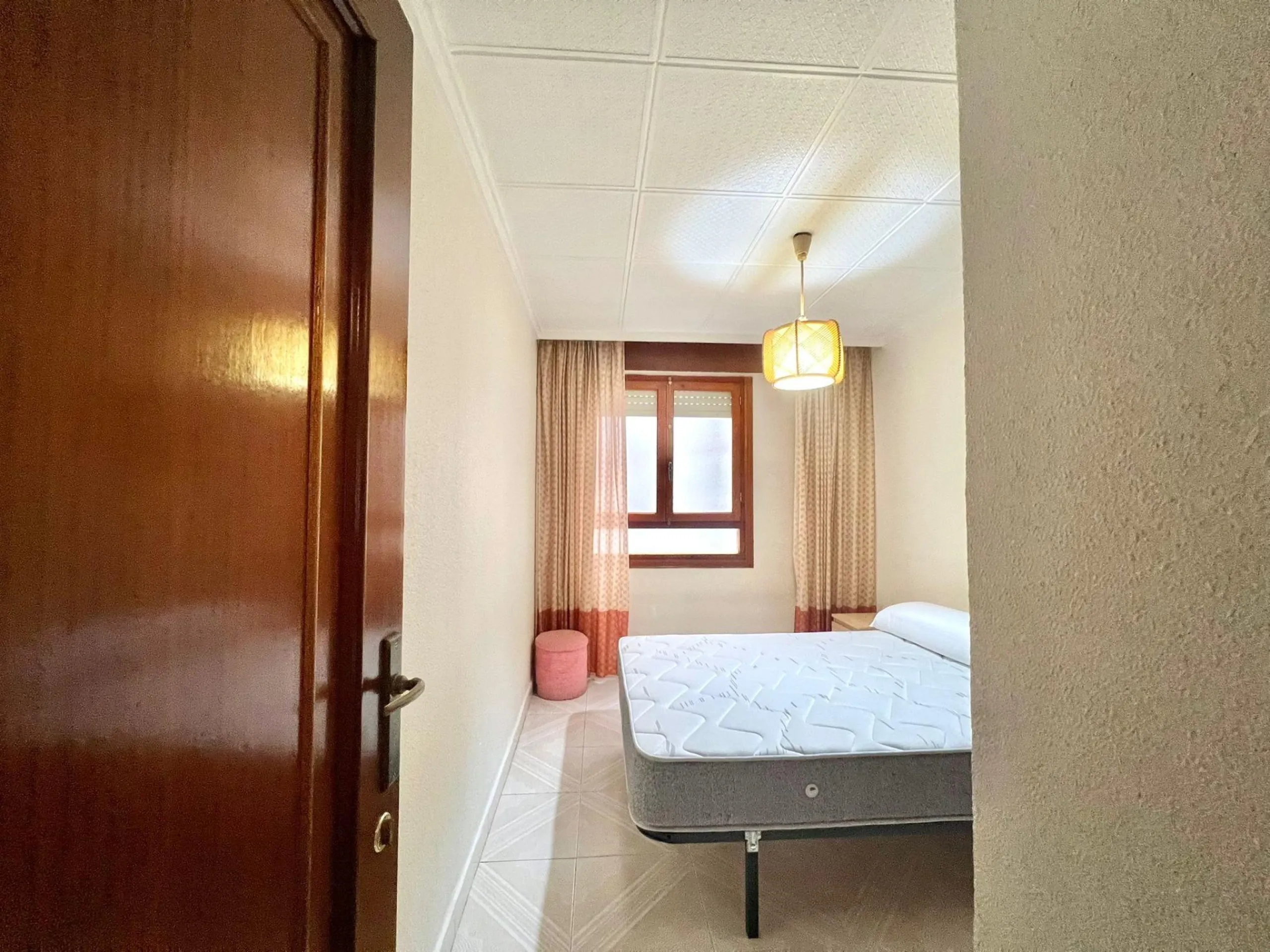 3 BEDROOM, 1 BATHROOM AND 1 TOILET APARTMENT WITH SEA VIEWS