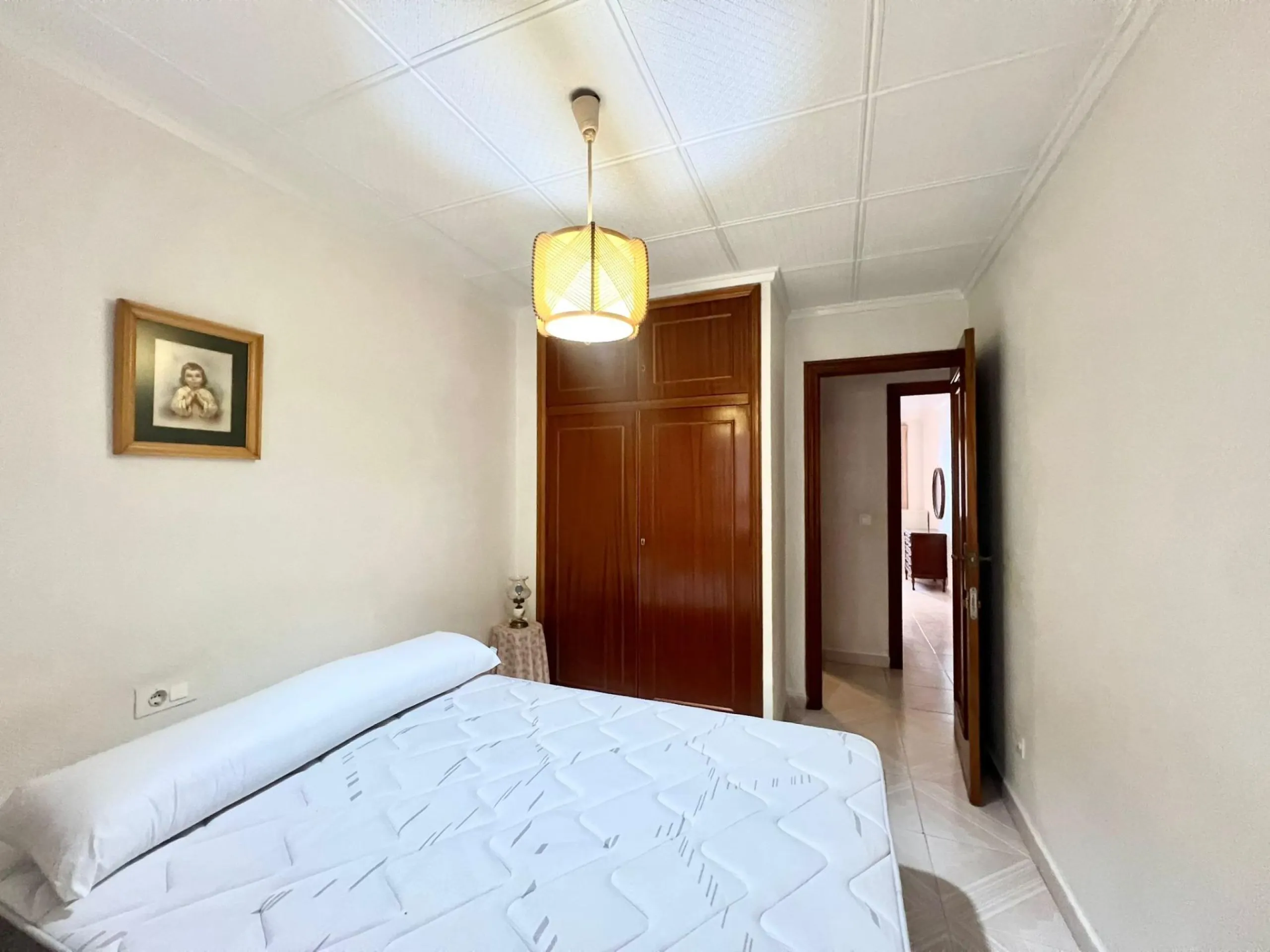 3 BEDROOM, 1 BATHROOM AND 1 TOILET APARTMENT WITH SEA VIEWS