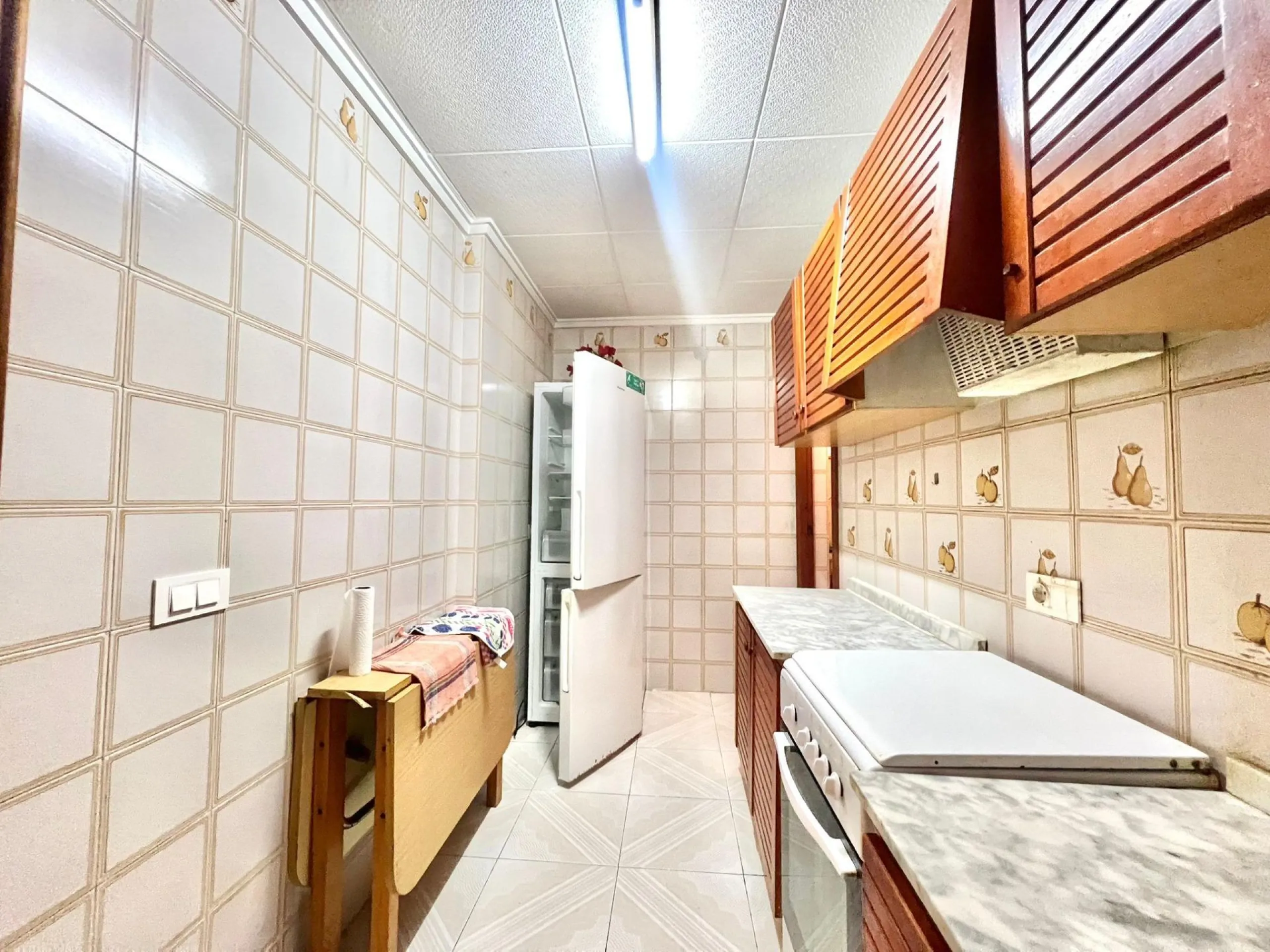 3 BEDROOM, 1 BATHROOM AND 1 TOILET APARTMENT WITH SEA VIEWS
