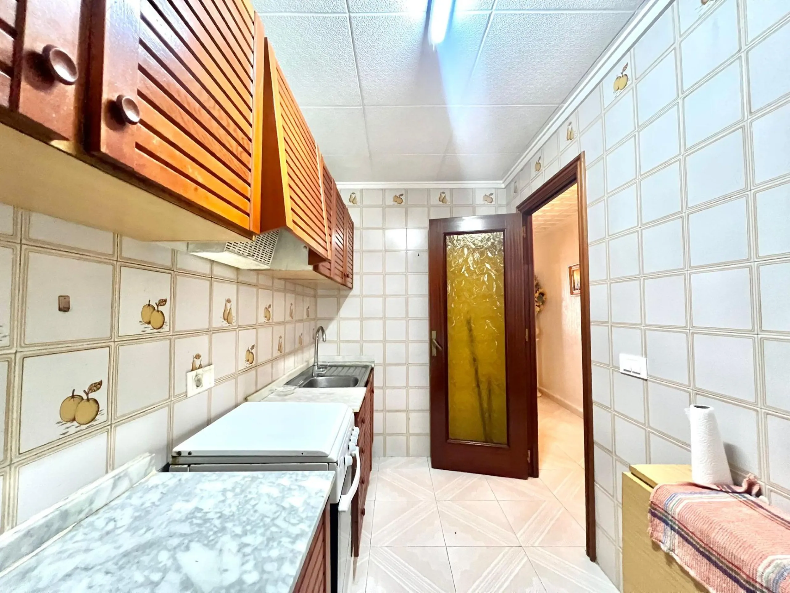 3 BEDROOM, 1 BATHROOM AND 1 TOILET APARTMENT WITH SEA VIEWS