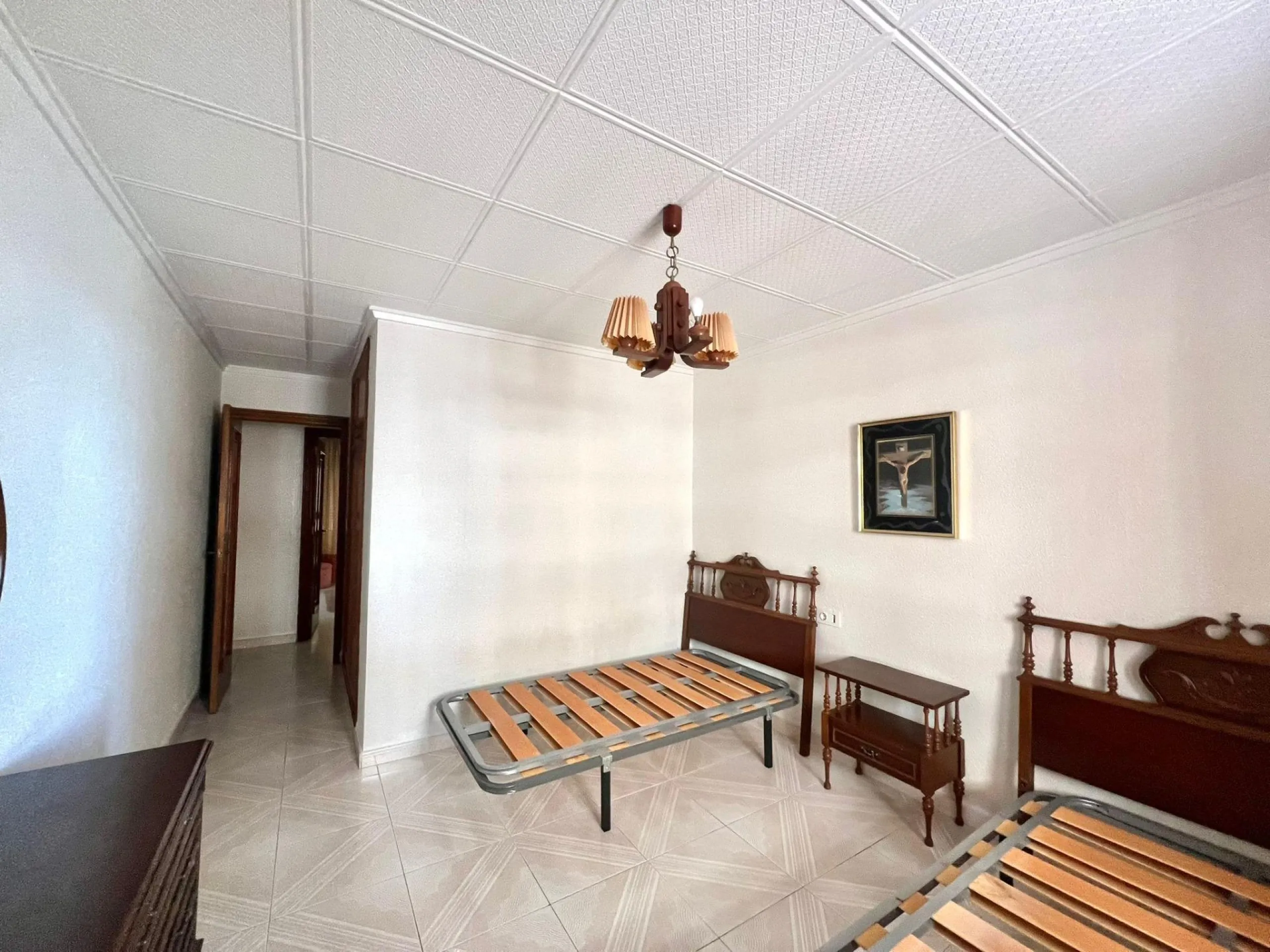 3 BEDROOM, 1 BATHROOM AND 1 TOILET APARTMENT WITH SEA VIEWS
