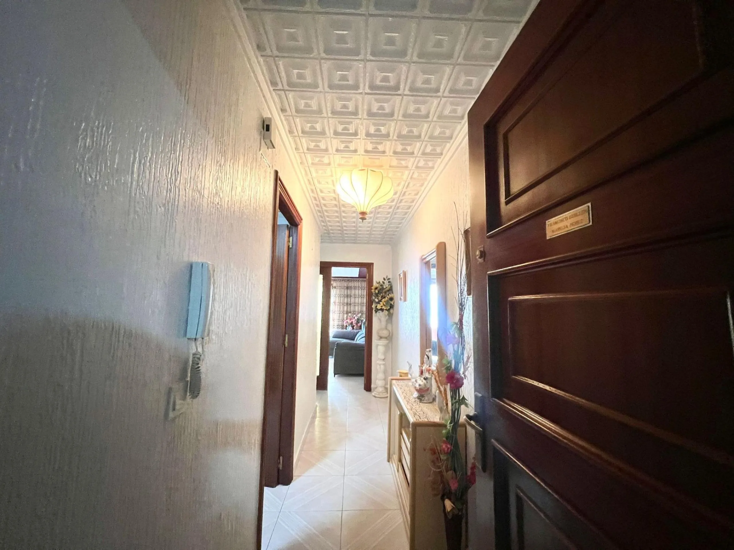 3 BEDROOM, 1 BATHROOM AND 1 TOILET APARTMENT WITH SEA VIEWS
