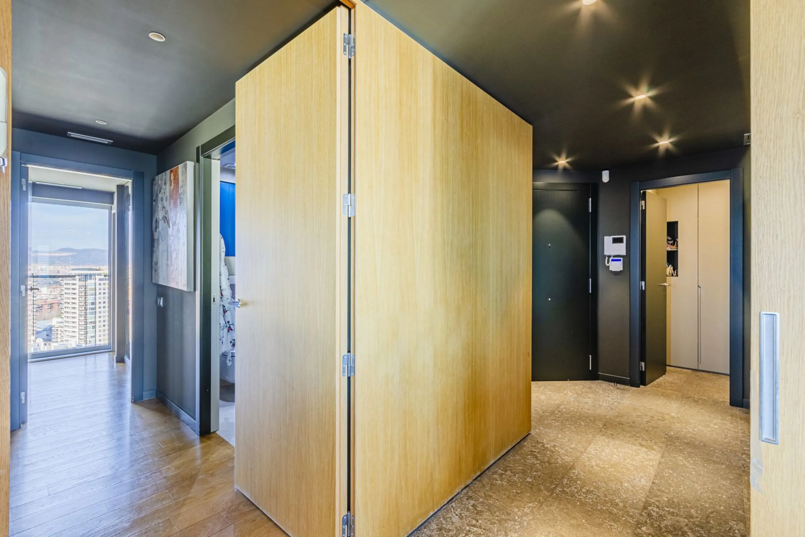 High-Rise Apartment with Terrace and Panoramic Views in Diagonal Mar, Barcelona