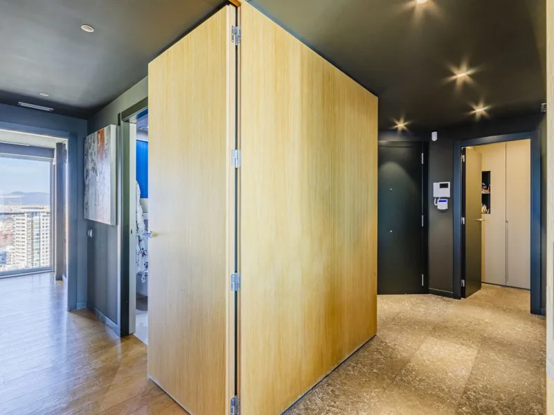 High-Rise Apartment with Terrace and Panoramic Views in Diagonal Mar, Barcelona