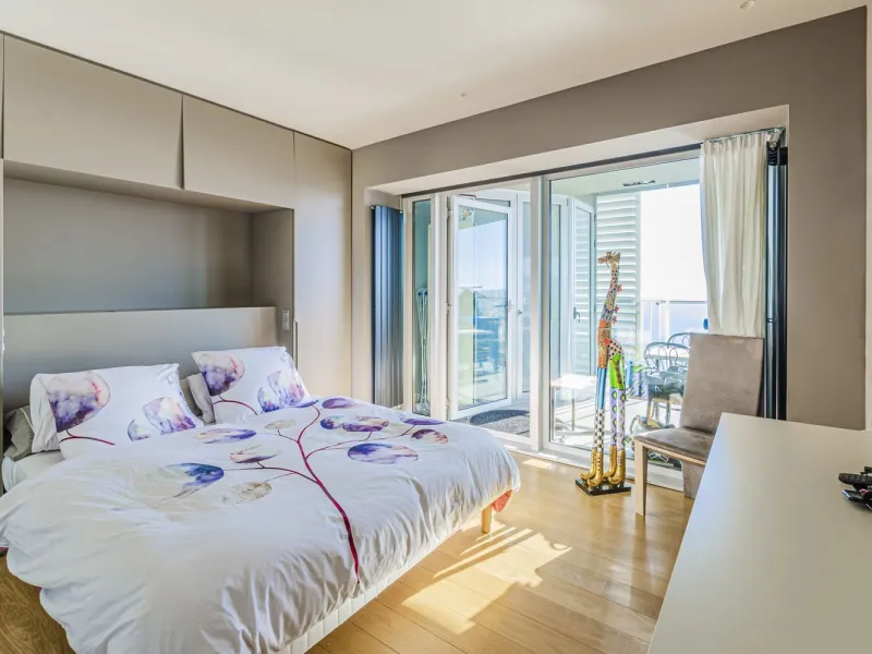 High-Rise Apartment with Terrace and Panoramic Views in Diagonal Mar, Barcelona