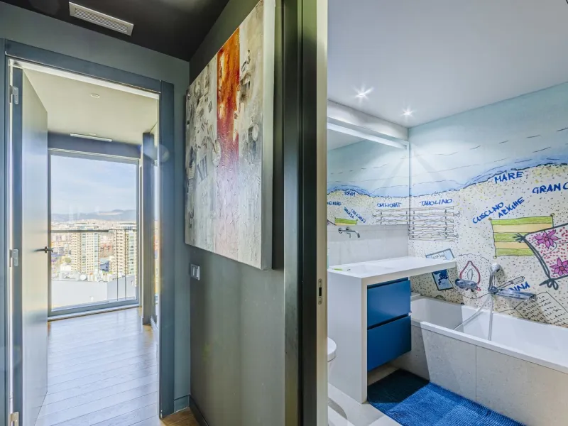 High-Rise Apartment with Terrace and Panoramic Views in Diagonal Mar, Barcelona