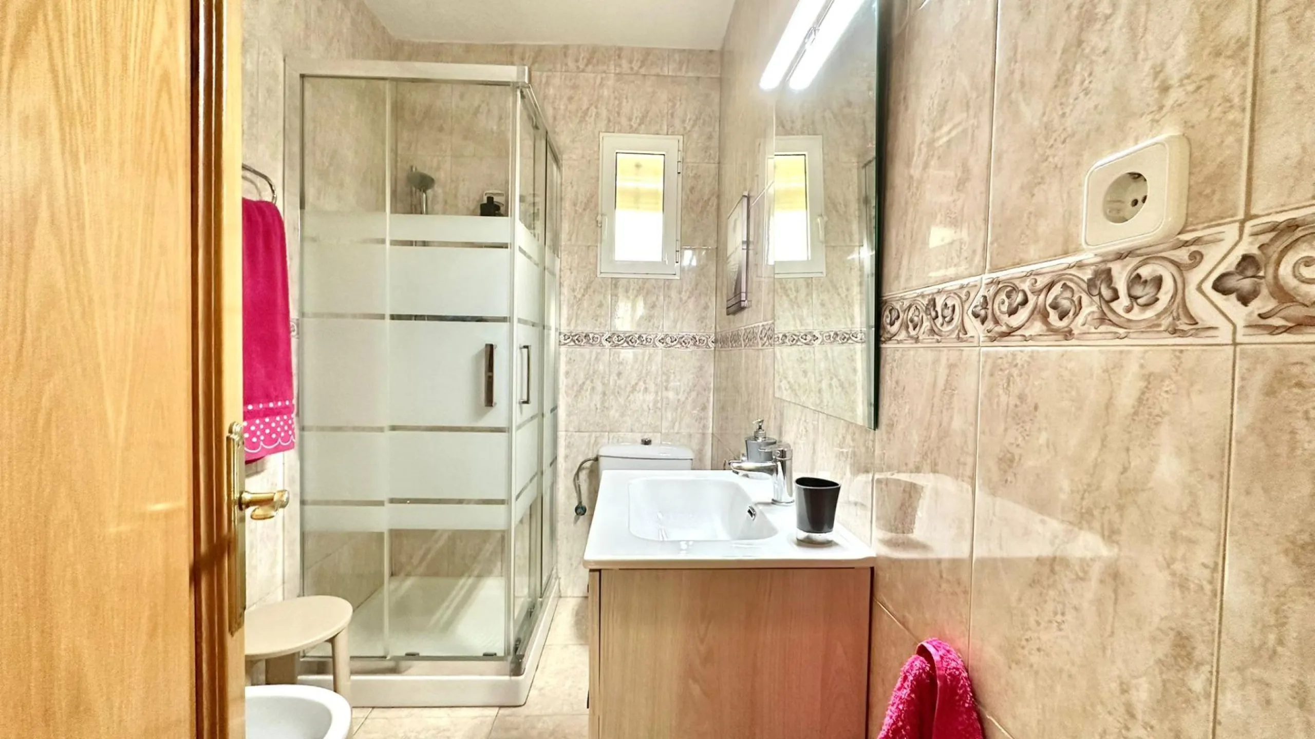 2 BEDROOM 1 BATHROOM APARTMENT AT TORREVIEJA BUS STATION WITH TERRACE