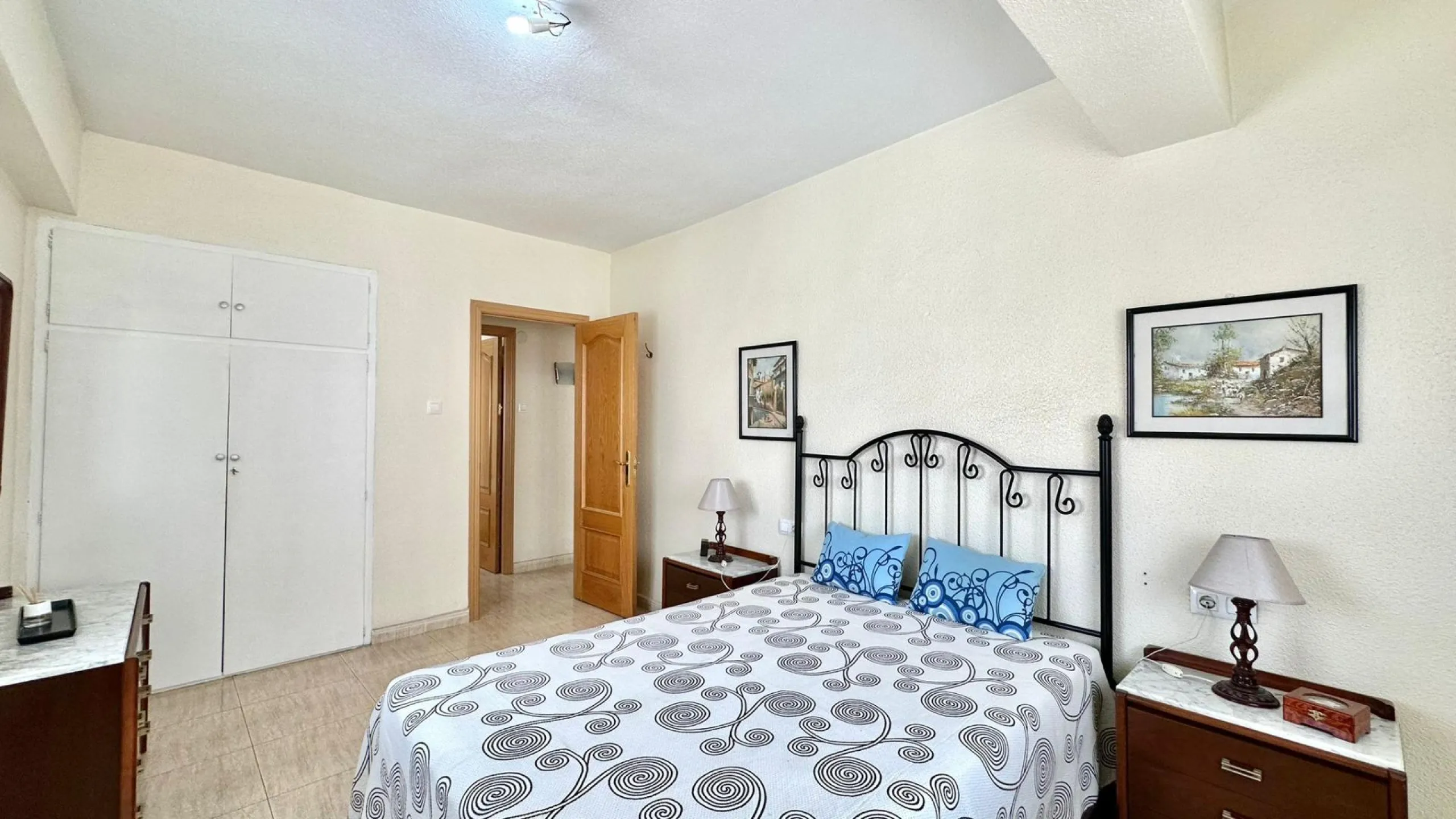 2 BEDROOM 1 BATHROOM APARTMENT AT TORREVIEJA BUS STATION WITH TERRACE