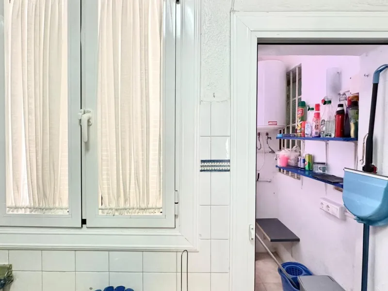 2 BEDROOM 1 BATHROOM APARTMENT AT TORREVIEJA BUS STATION WITH TERRACE