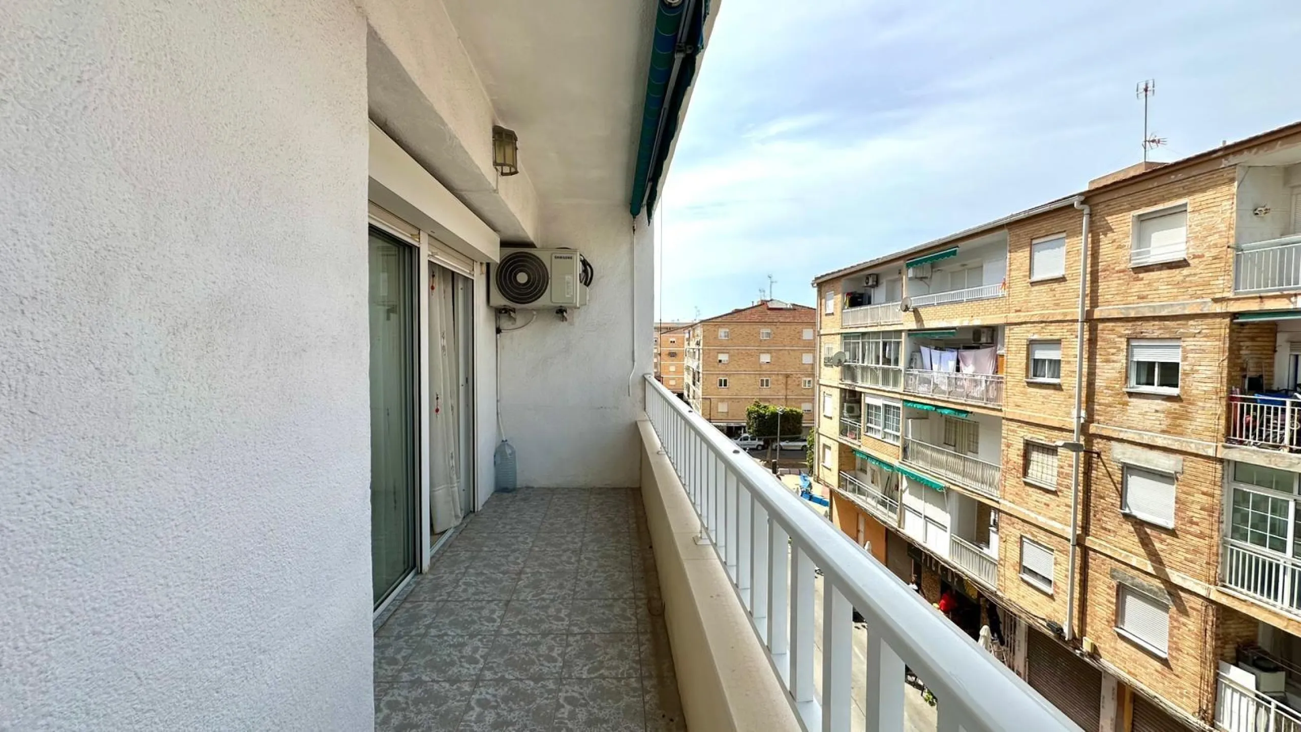2 BEDROOM 1 BATHROOM APARTMENT AT TORREVIEJA BUS STATION WITH TERRACE