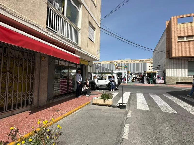 2 BEDROOM 1 BATHROOM APARTMENT AT TORREVIEJA BUS STATION WITH TERRACE