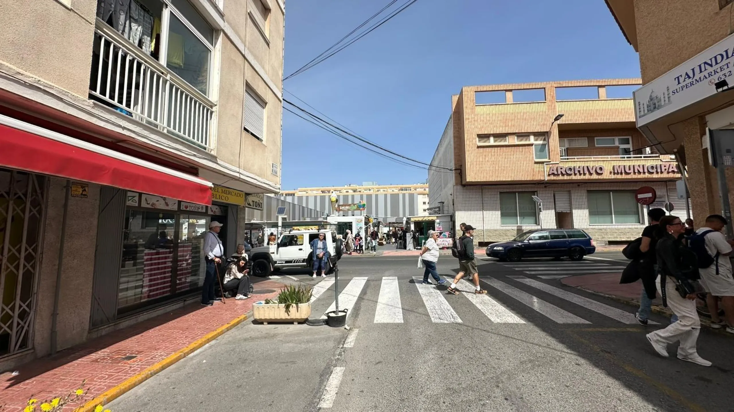 2 BEDROOM 1 BATHROOM APARTMENT AT TORREVIEJA BUS STATION WITH TERRACE