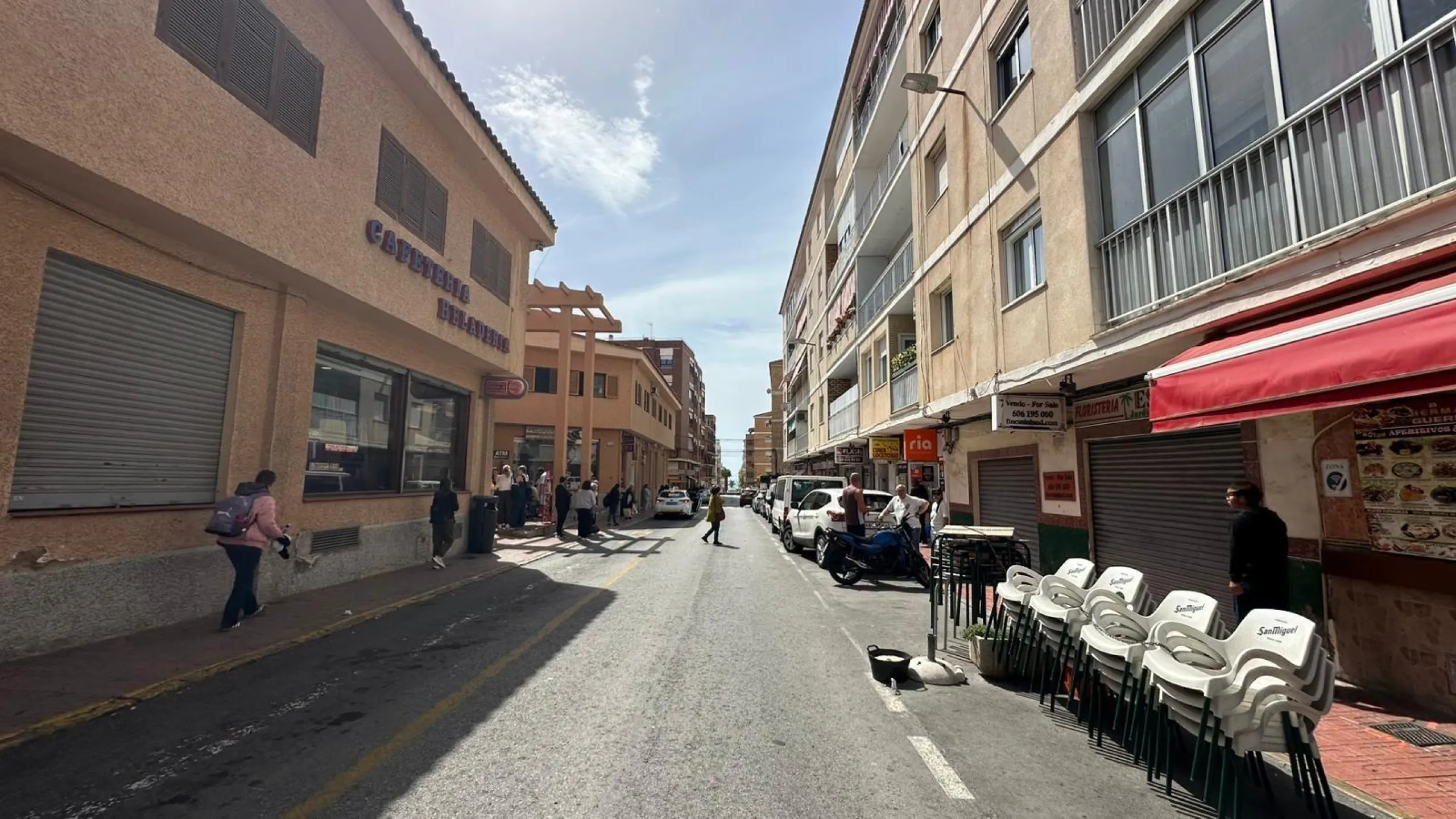 2 BEDROOM 1 BATHROOM APARTMENT AT TORREVIEJA BUS STATION WITH TERRACE