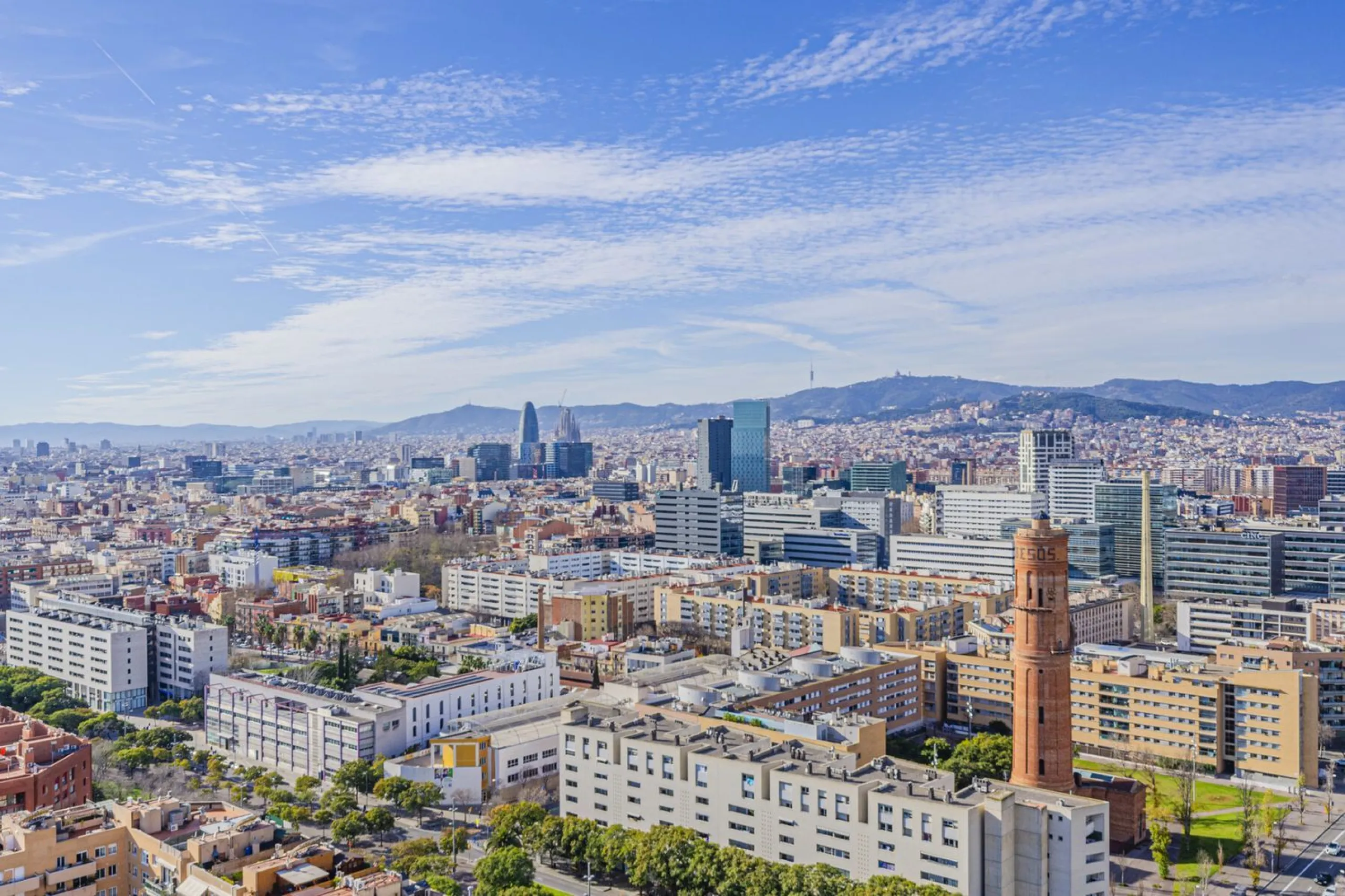 High-Rise Apartment with Terrace and Panoramic Views in Diagonal Mar, Barcelona