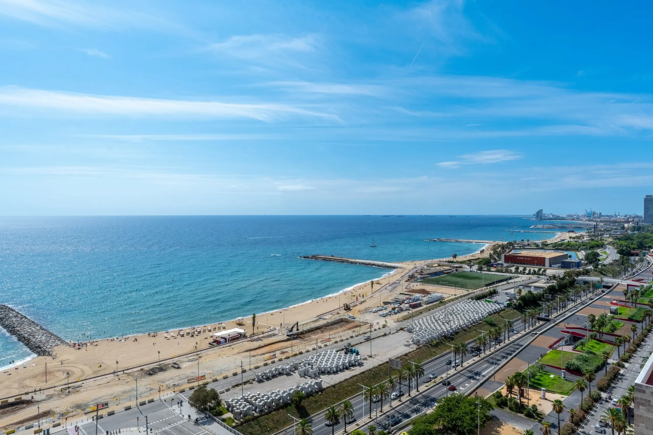 Apartment with Endless Views in Barcelona: An Oasis Between Sky and Sea