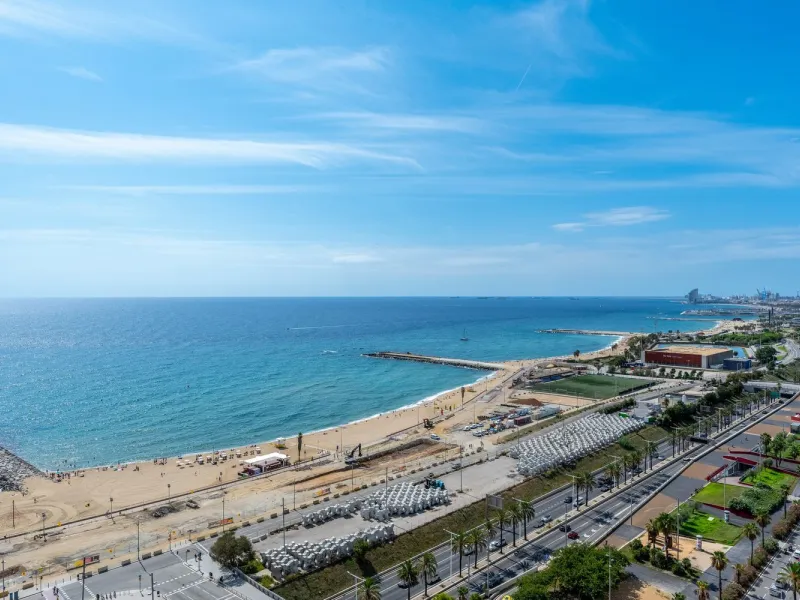 Apartment with Endless Views in Barcelona: An Oasis Between Sky and Sea
