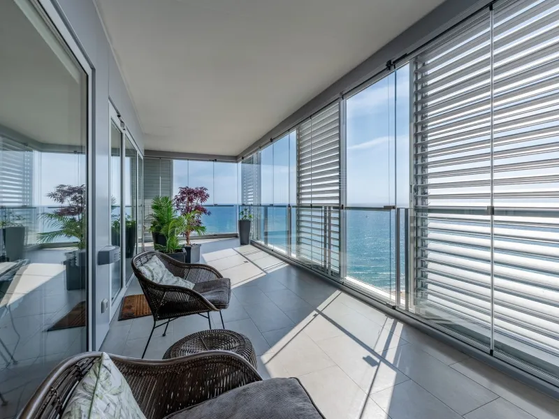 Apartment with Endless Views in Barcelona: An Oasis Between Sky and Sea