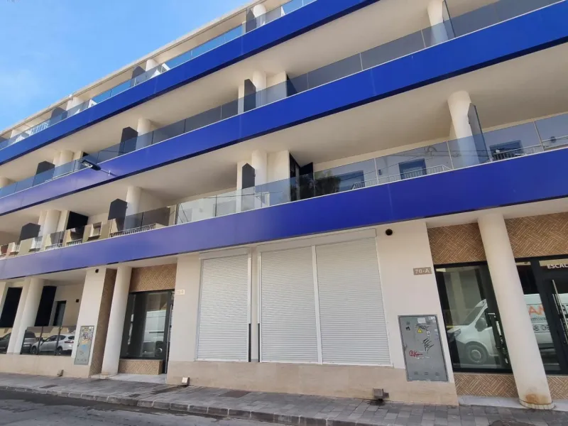 Modern apartment with private solarium in Torrevieja – just steps from the sea