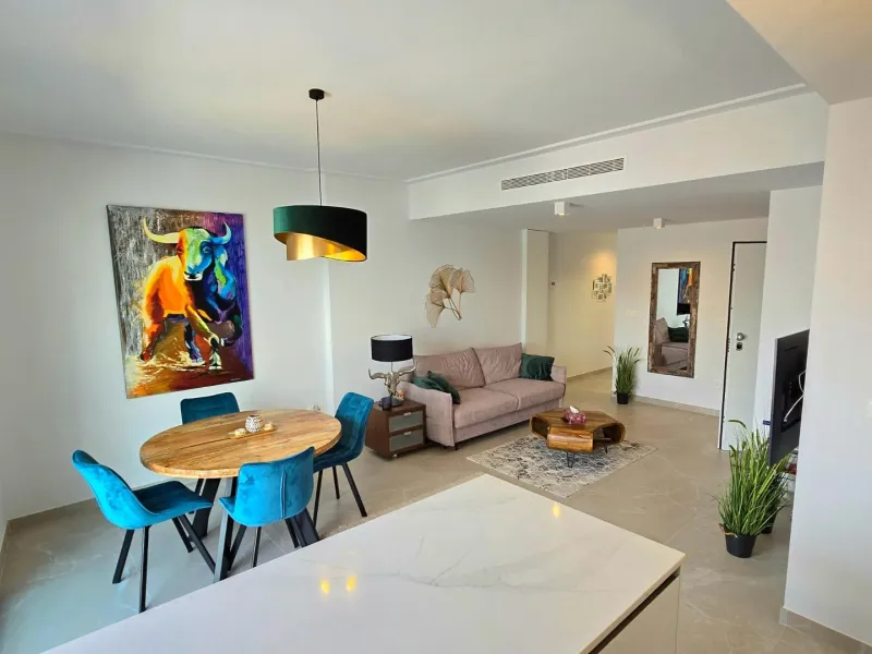 Modern apartment with private solarium in Torrevieja – just steps from the sea