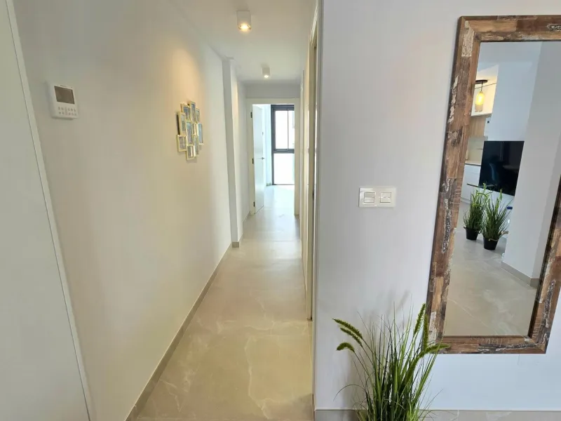 Modern apartment with private solarium in Torrevieja – just steps from the sea