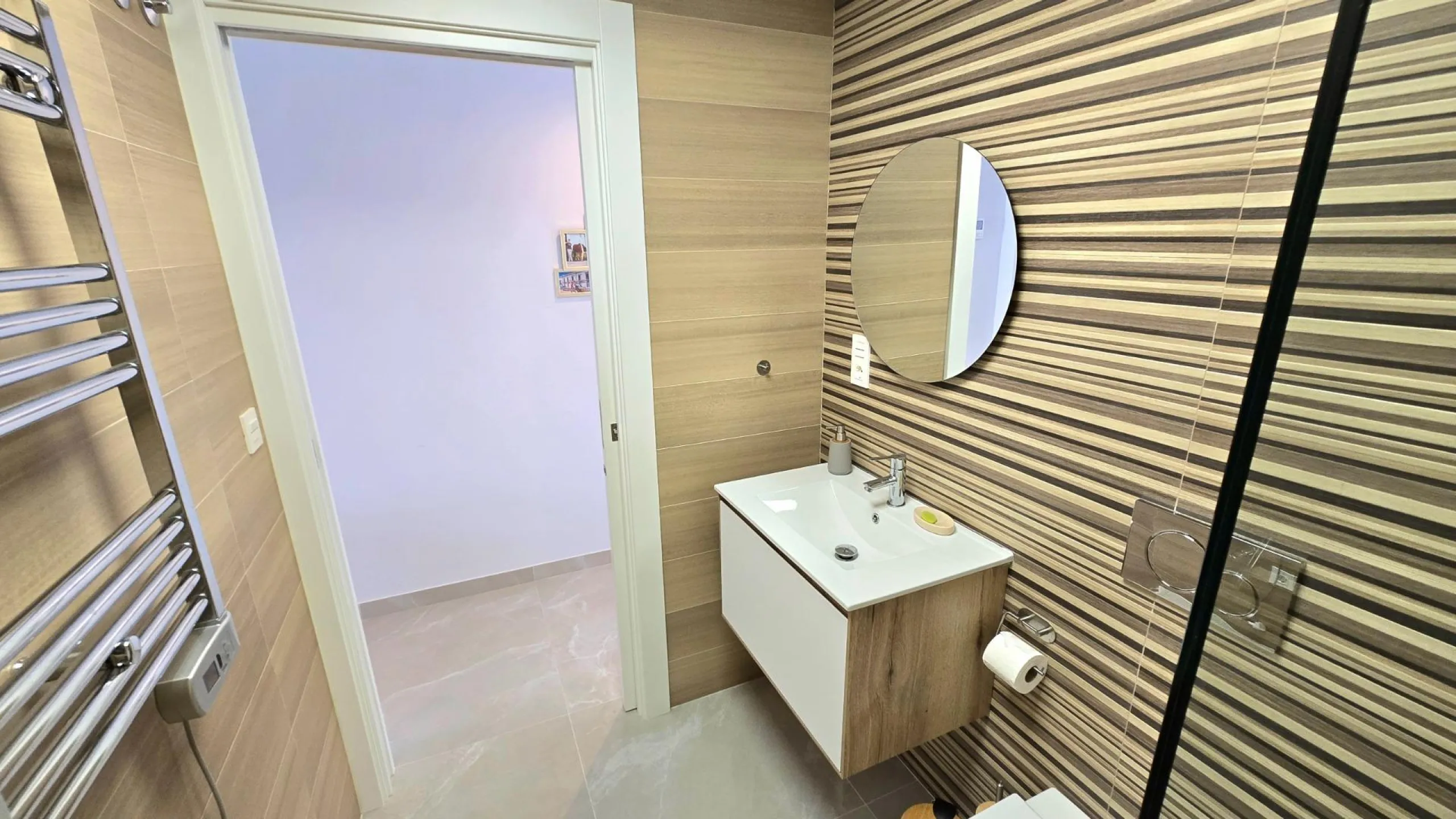 Modern apartment with private solarium in Torrevieja – just steps from the sea