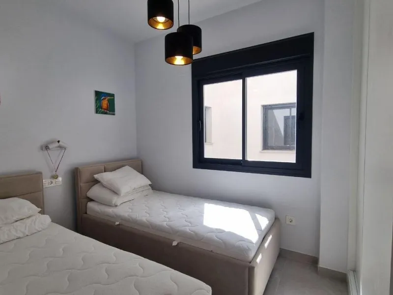 Modern apartment with private solarium in Torrevieja – just steps from the sea