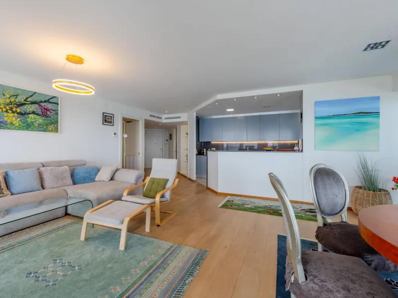 Apartment with Endless Views in Barcelona: An Oasis Between Sky and Sea