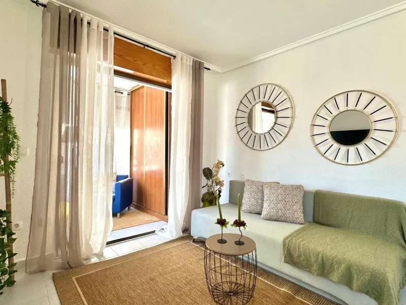 1 BEDROOM, 1 BATHROOM APARTMENT IN LA SIESTA