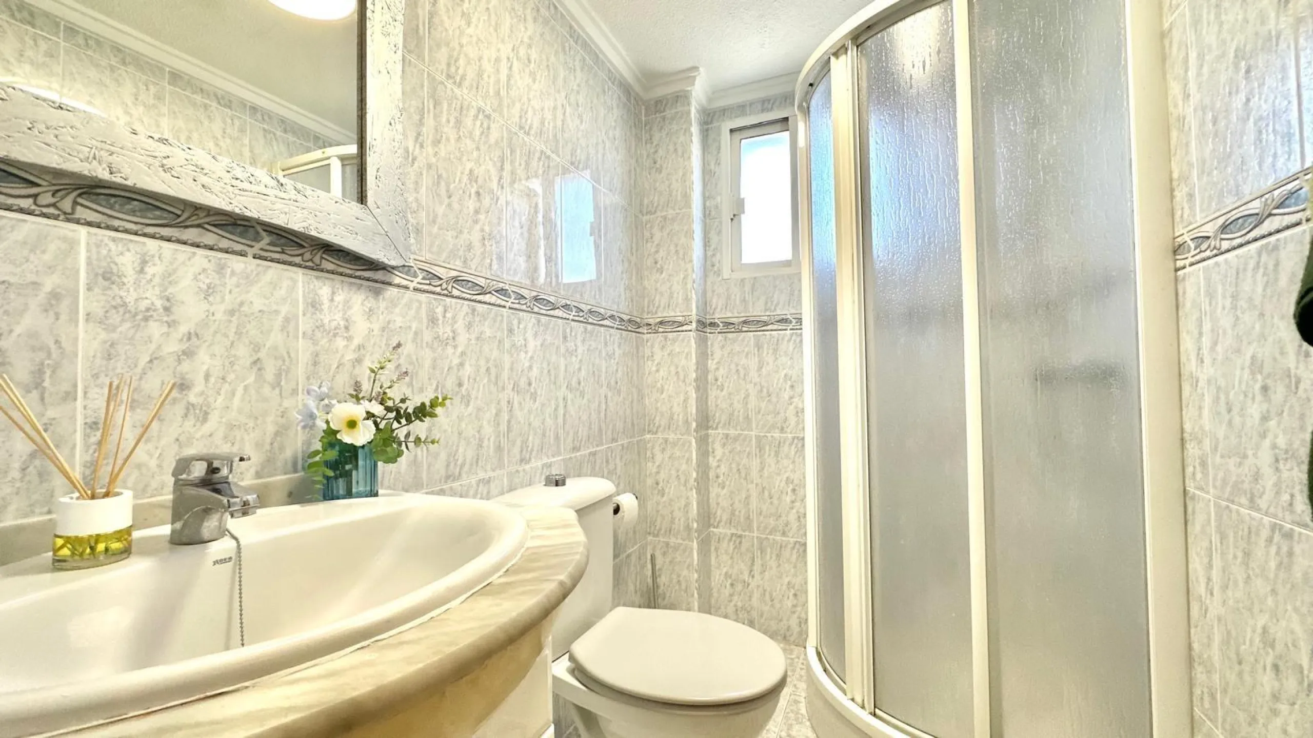 1 BEDROOM, 1 BATHROOM APARTMENT IN LA SIESTA