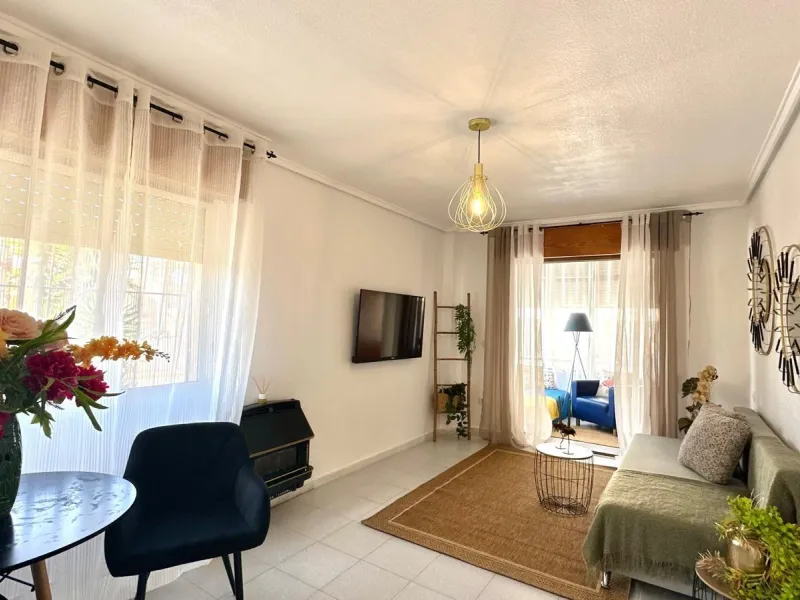 1 BEDROOM, 1 BATHROOM APARTMENT IN LA SIESTA