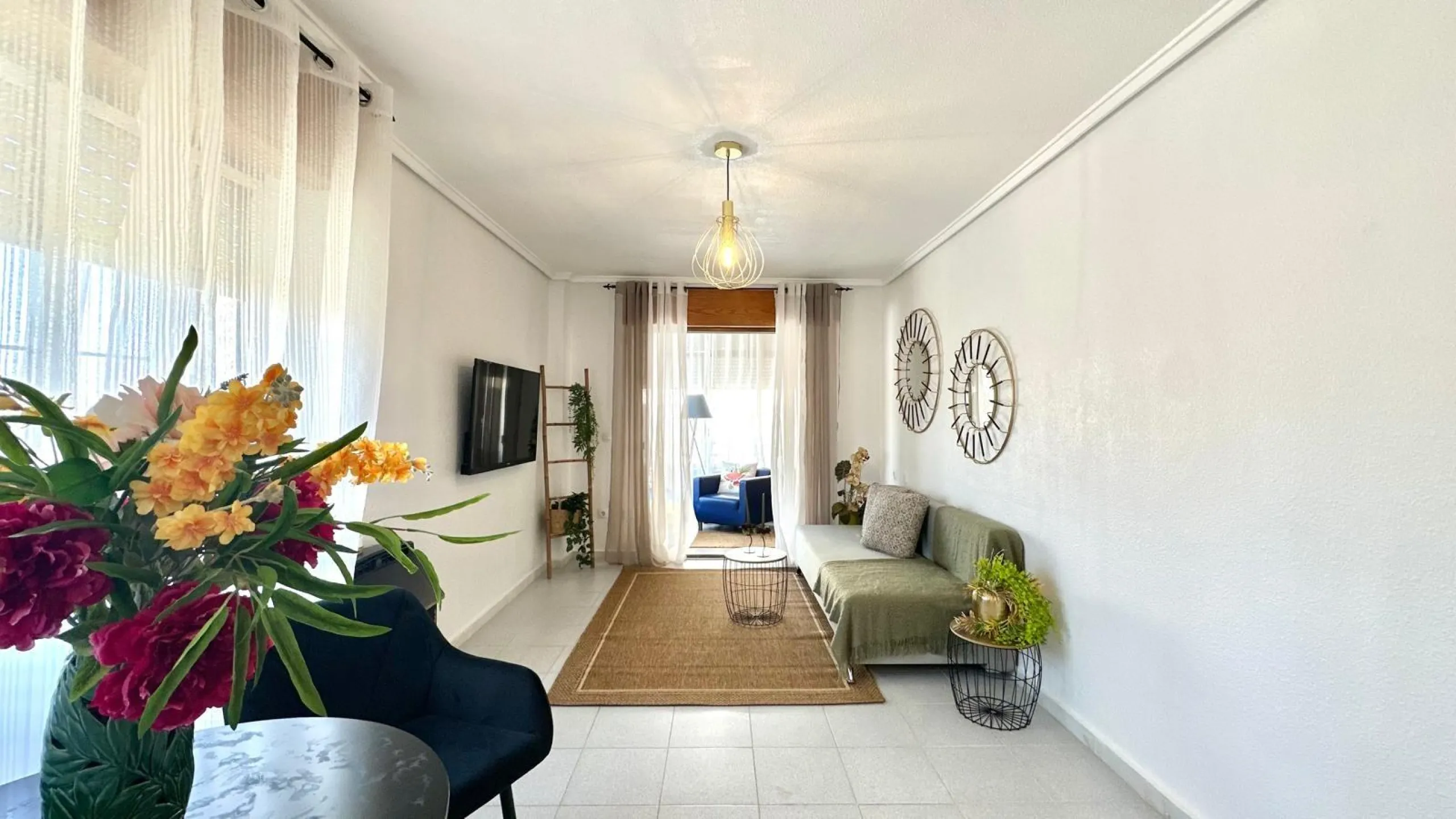 1 BEDROOM, 1 BATHROOM APARTMENT IN LA SIESTA