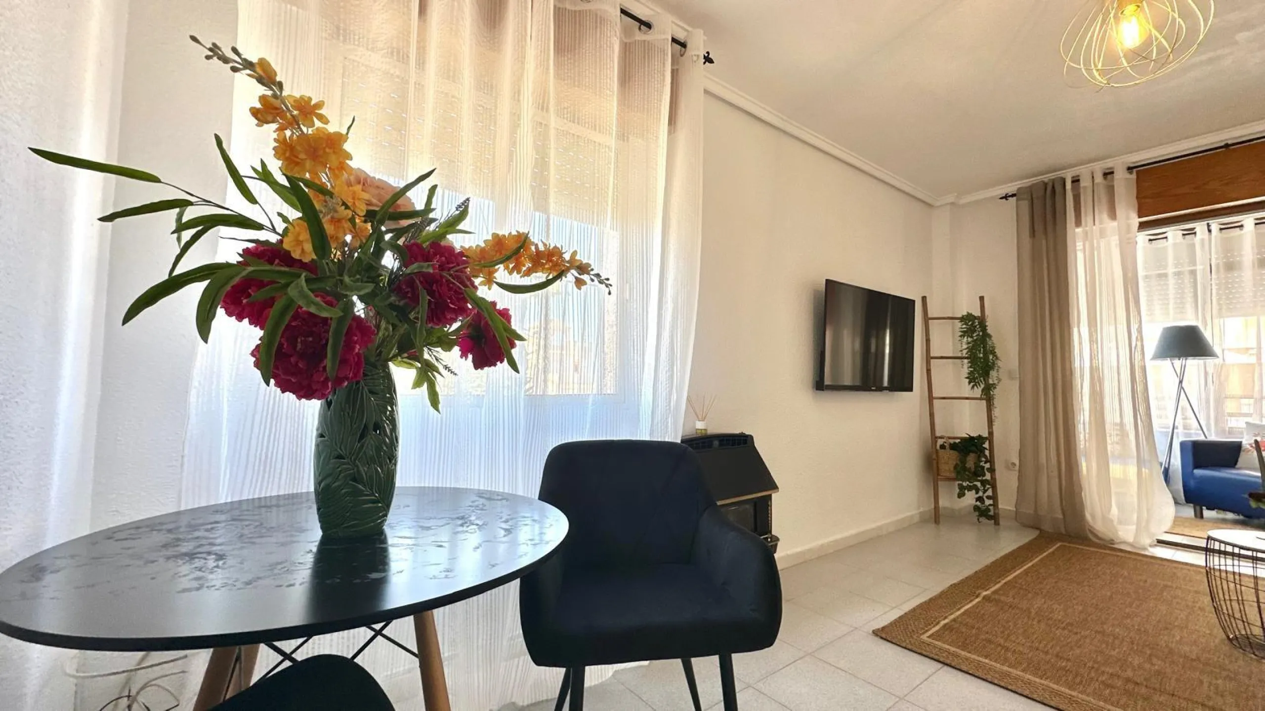 1 BEDROOM, 1 BATHROOM APARTMENT IN LA SIESTA