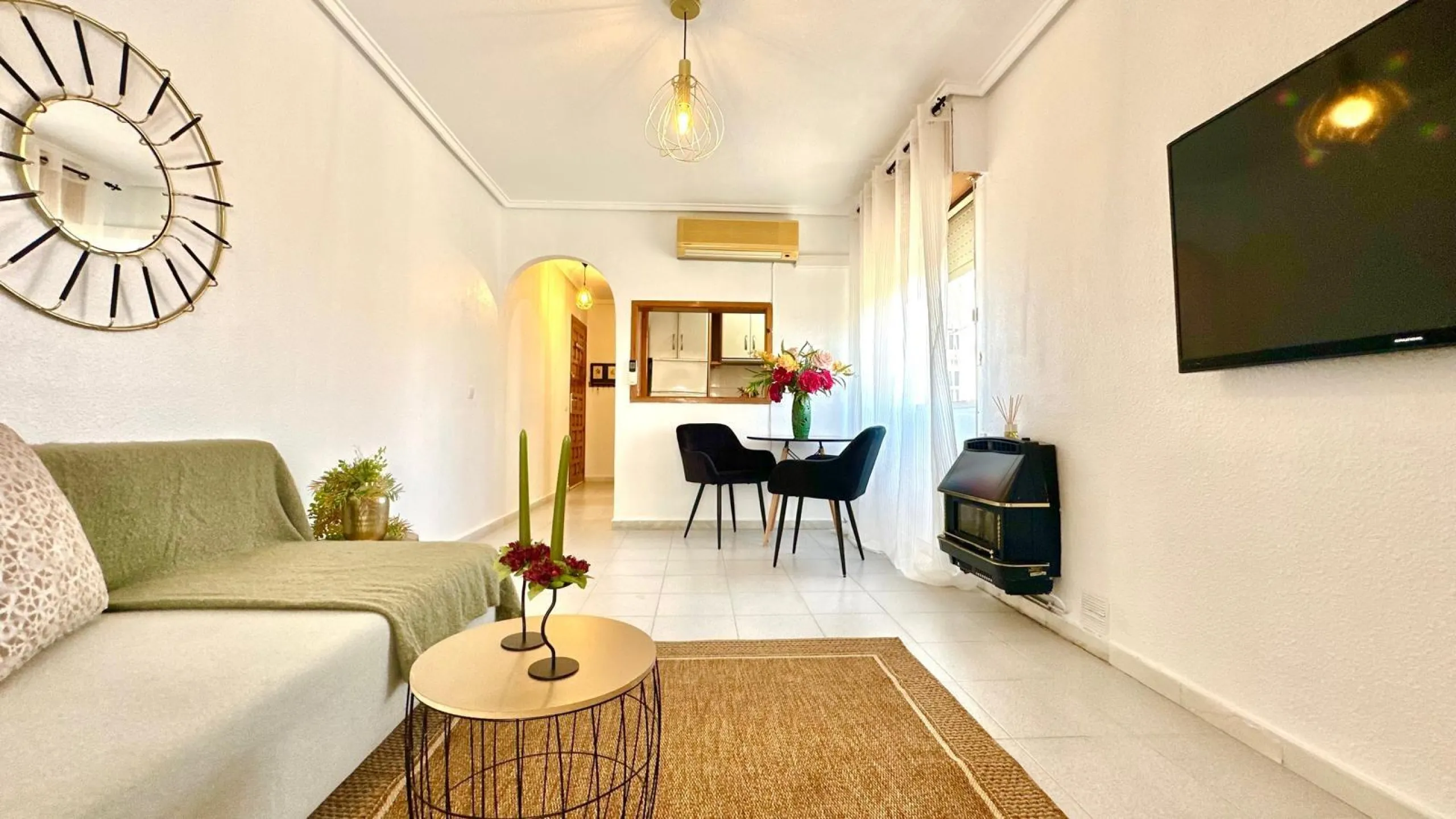 1 BEDROOM, 1 BATHROOM APARTMENT IN LA SIESTA
